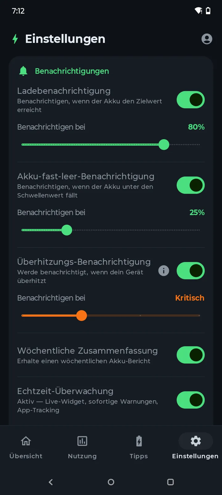 Battery-Hero-Benachrichtigungseinstellungen mit Schaltern für Laden, niedrigen Akku, Überhitzung und Wochenübersicht