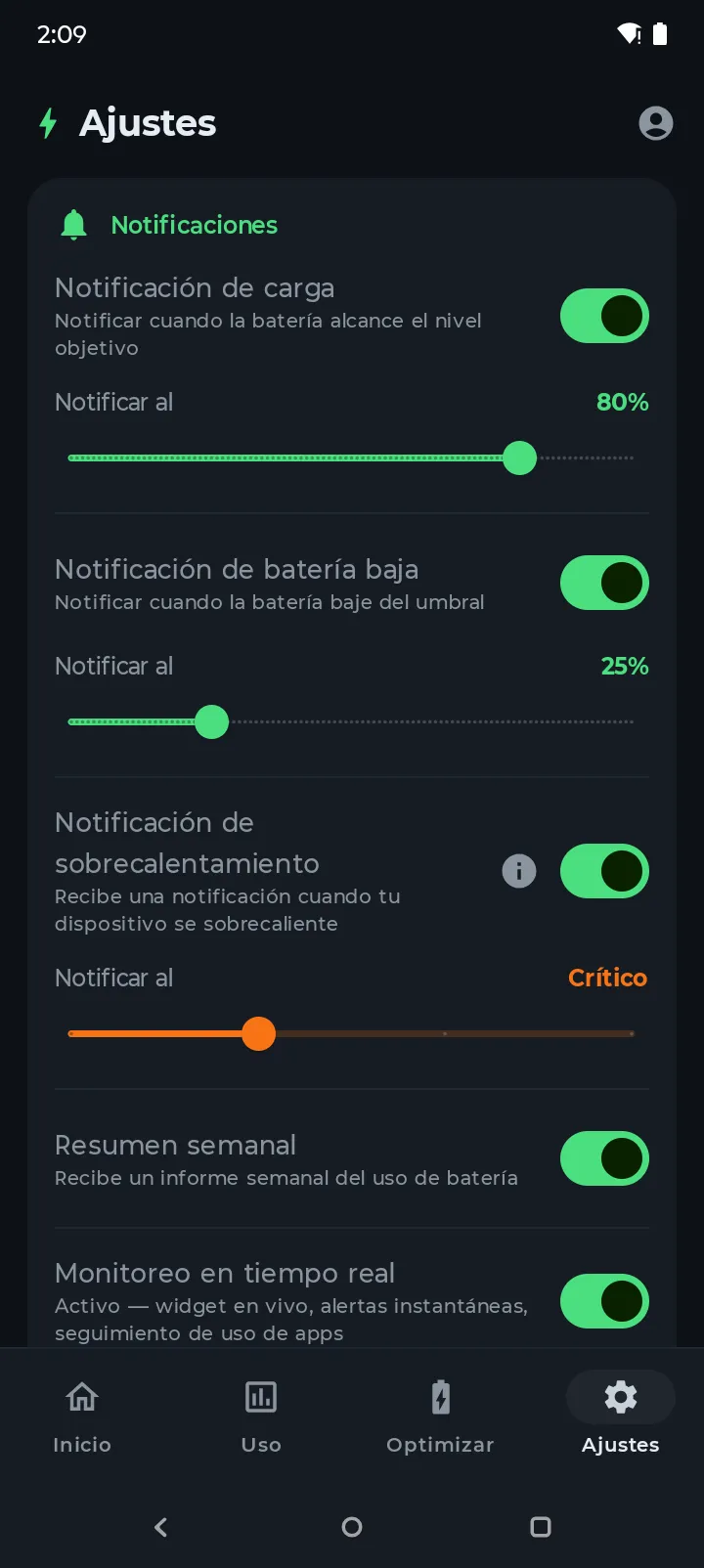 Ajustes de notificaciones de Battery Hero con interruptores de carga, batería baja, sobrecalentamiento y resumen semanal