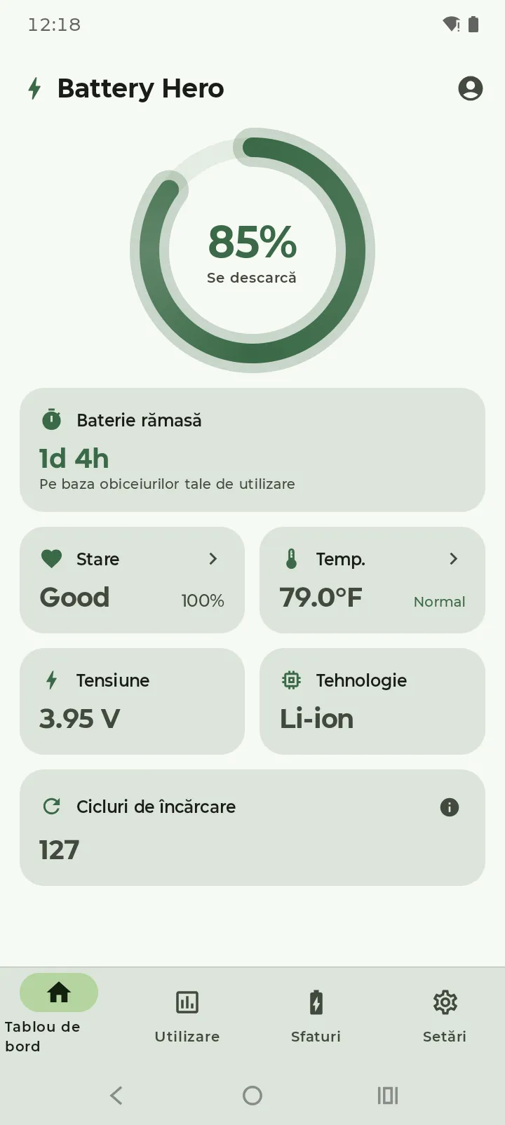 Tabloul de bord Battery Hero în tema luminoasă